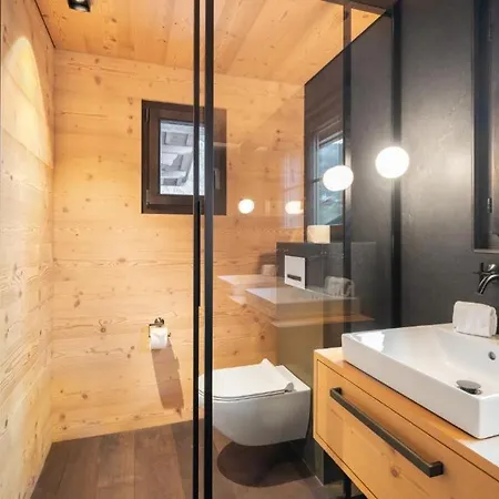 Three-bedroom In With Terrace * Gstaad