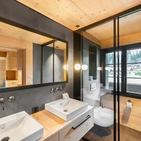 Three-bedroom In With Terrace Apartment