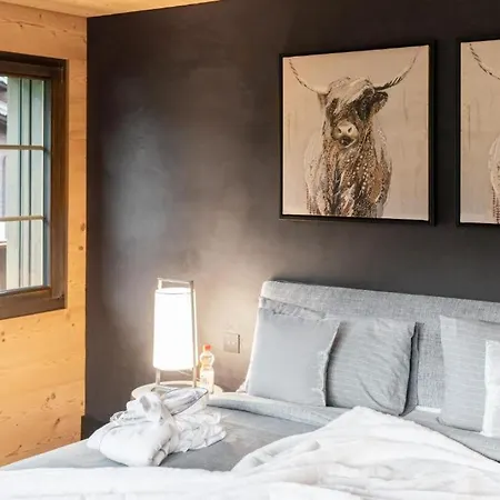 Apartment Three-bedroom In With Terrace Gstaad